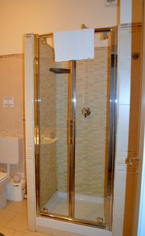 Check-Inn Rooms Rome Exterior photo
